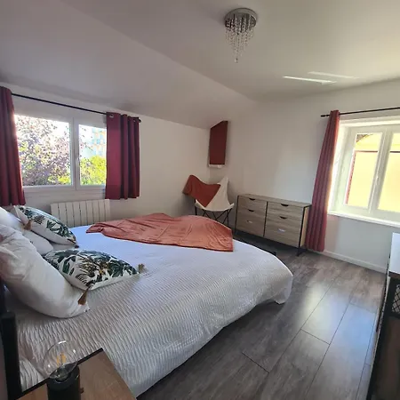 Longere Au Coeur De Completement Renovee Apartment Reims