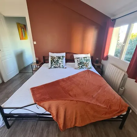 Longere Au Coeur De Completement Renovee Apartment Reims