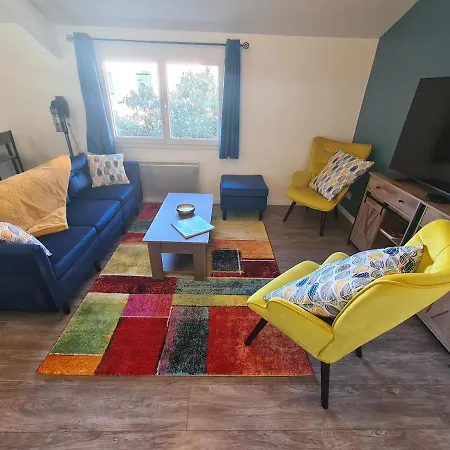 Lejlighed Longere Au Coeur De Completement Renovee Reims