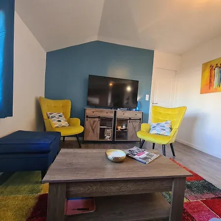 Lejlighed Longere Au Coeur De Completement Renovee *